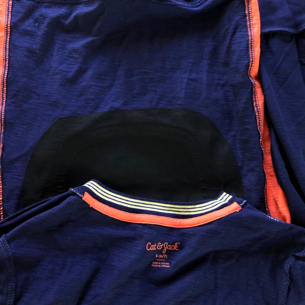 NWT • Cat & Jack Boy’s long sleeve shirt - Picture 6 of 8